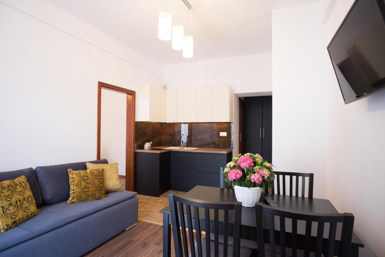 Prestige Apartamenty Krupowki 16 Закопане Екстериор снимка