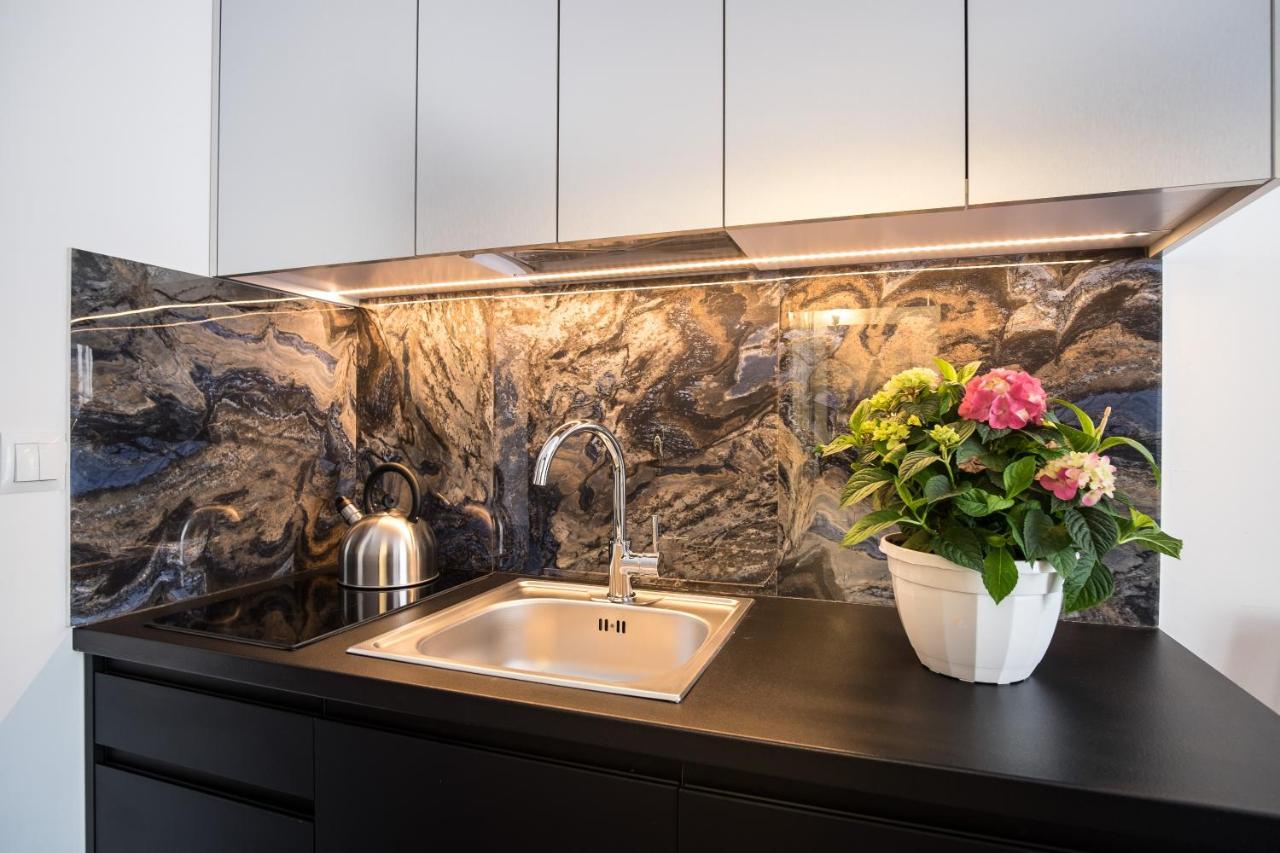 Prestige Apartamenty Krupowki 16 Закопане Екстериор снимка