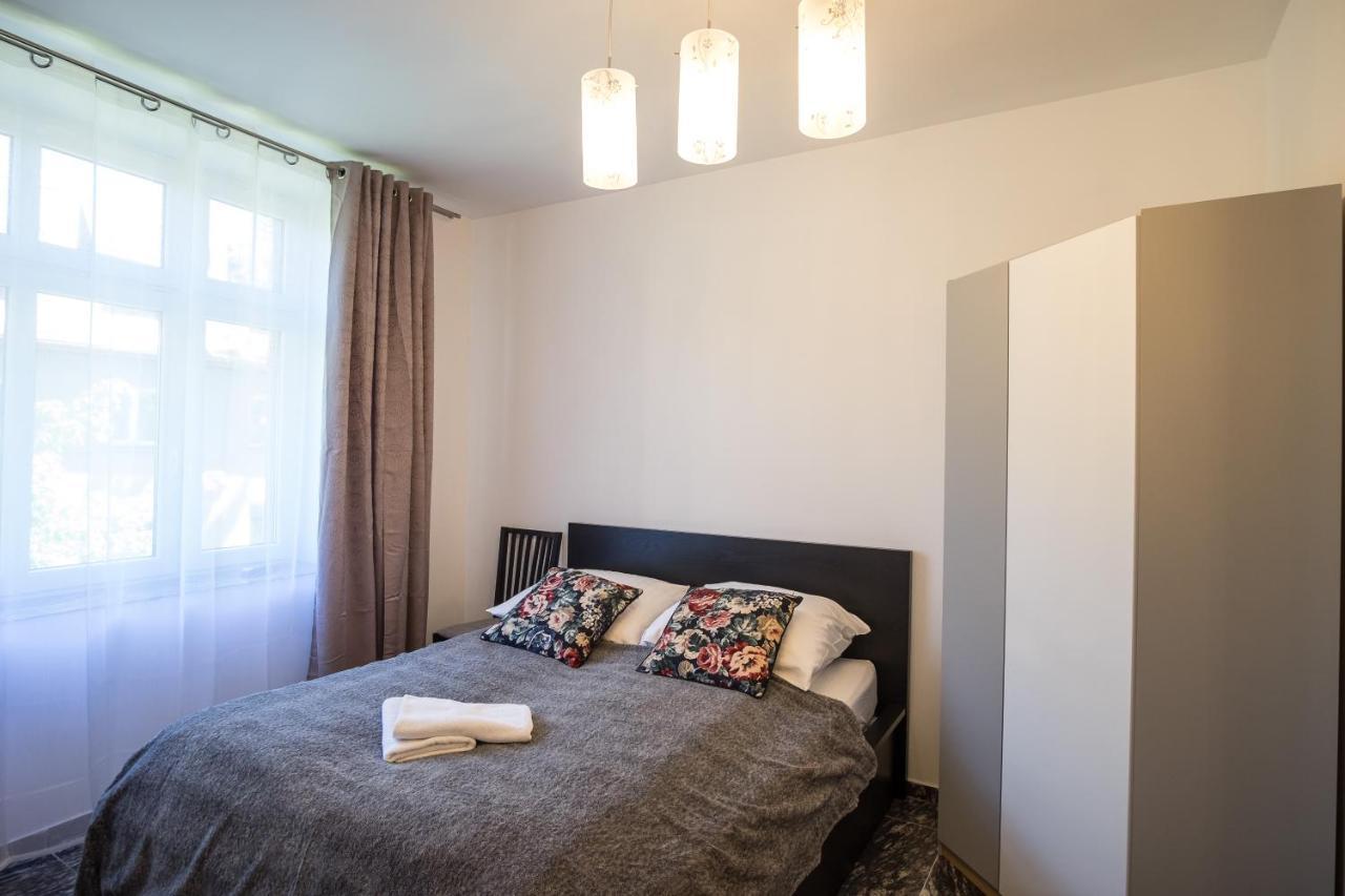Prestige Apartamenty Krupowki 16 Закопане Екстериор снимка